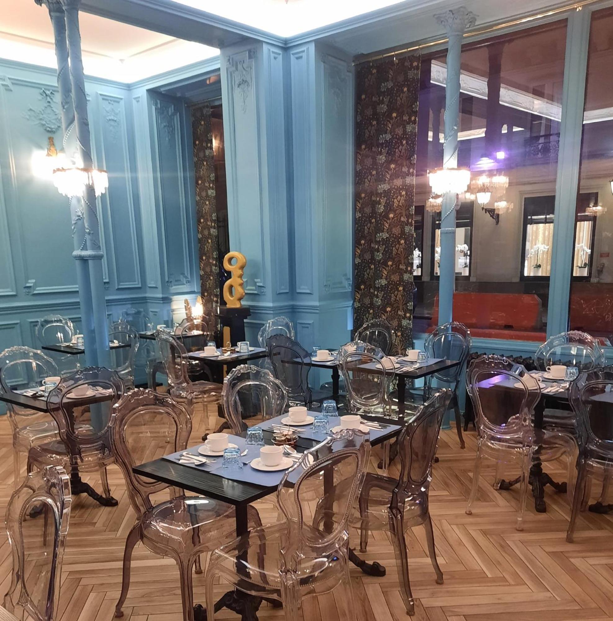 Peyris Opera Hotel 4*