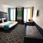 Peyris Opera Hotel 4*