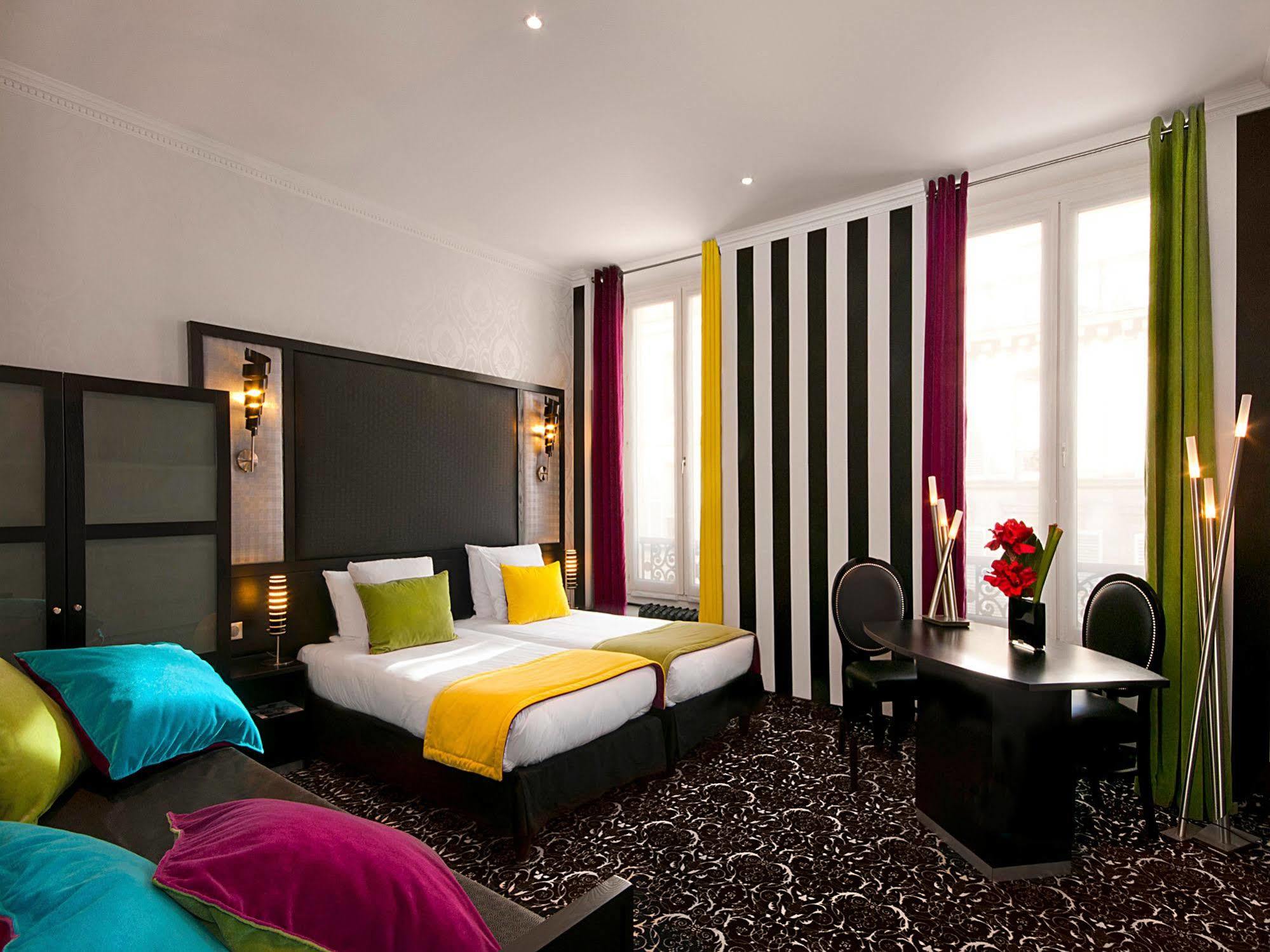Peyris Opera 4*